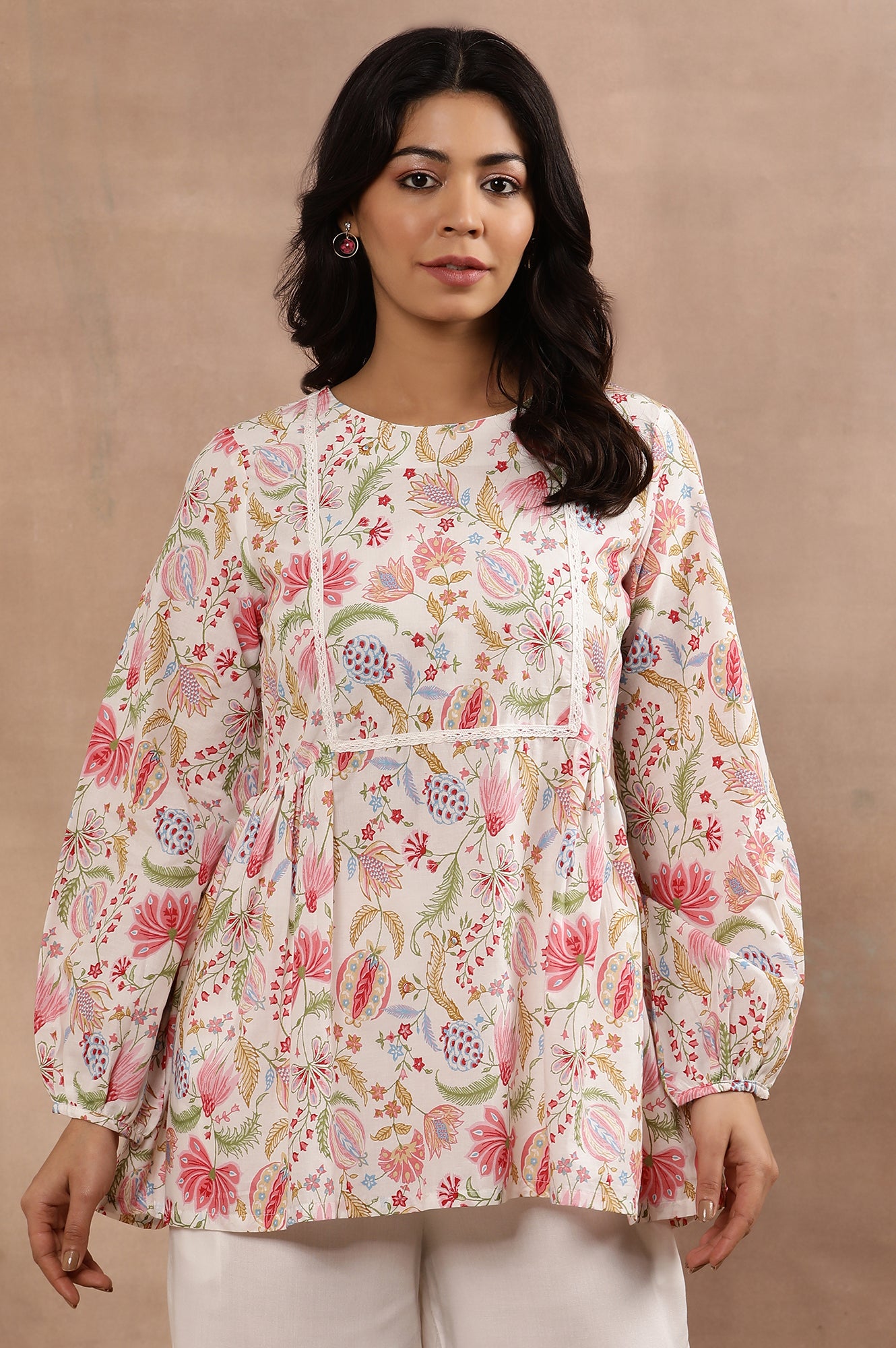 White Floral Printed Pure Cotton Top And Parallel Pants Set - View 8